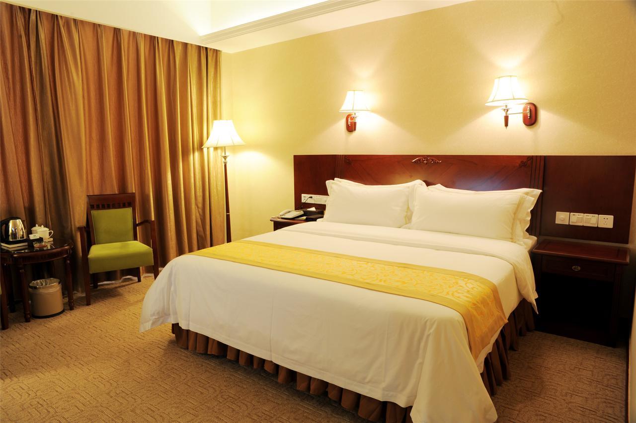 Vienna International Hotel Shanghai Hengshan Road Esterno foto