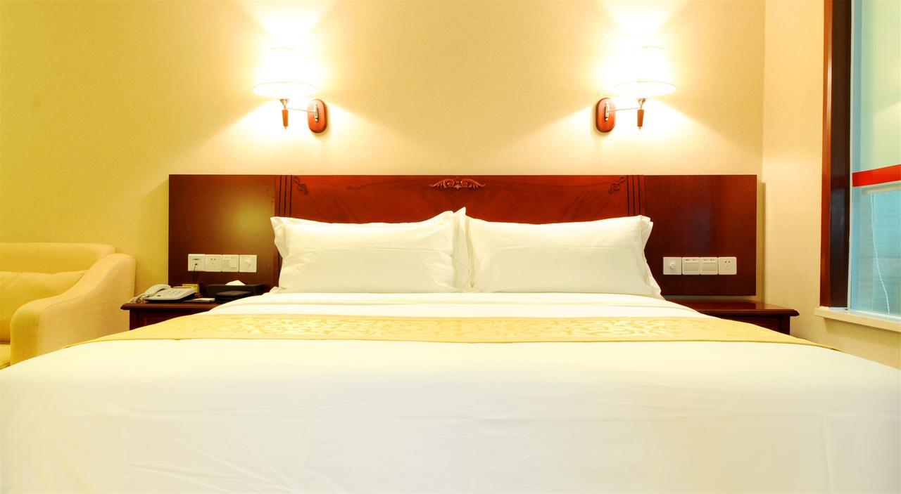 Vienna International Hotel Shanghai Hengshan Road Esterno foto