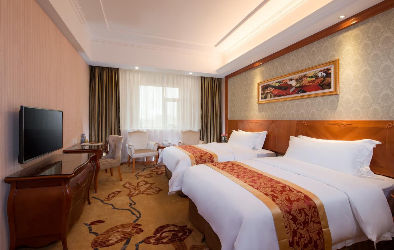 Vienna International Hotel Shanghai Hengshan Road Esterno foto