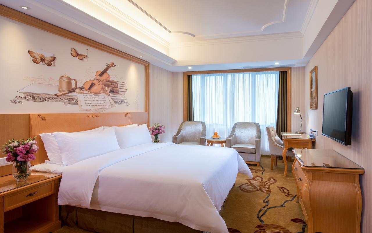 Vienna International Hotel Shanghai Hengshan Road Esterno foto