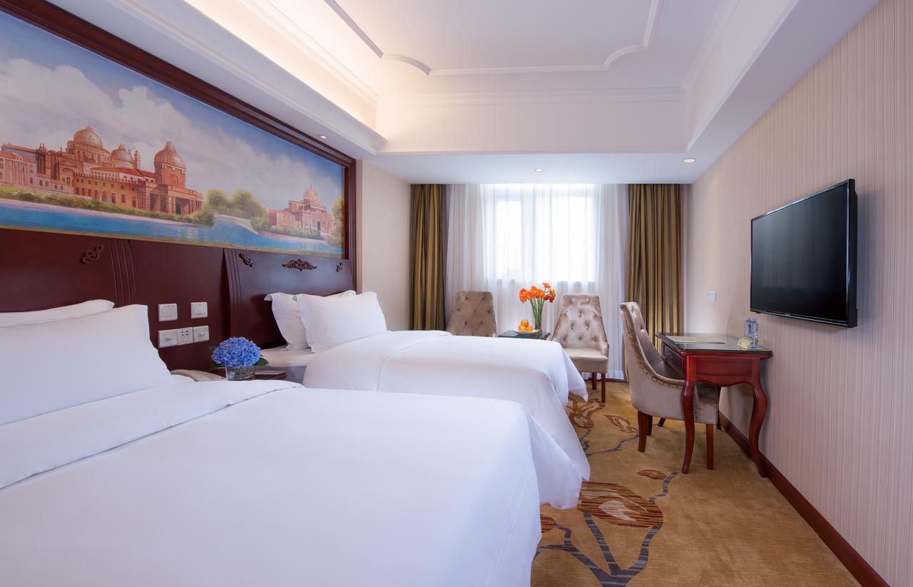 Vienna International Hotel Shanghai Hengshan Road Esterno foto