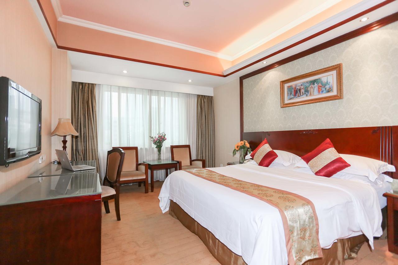 Vienna International Hotel Shanghai Hengshan Road Esterno foto
